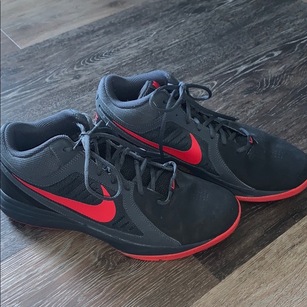 Men’s Nike Tennis Shoes